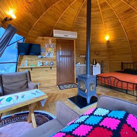 Istanbuldere Glamping 사판자